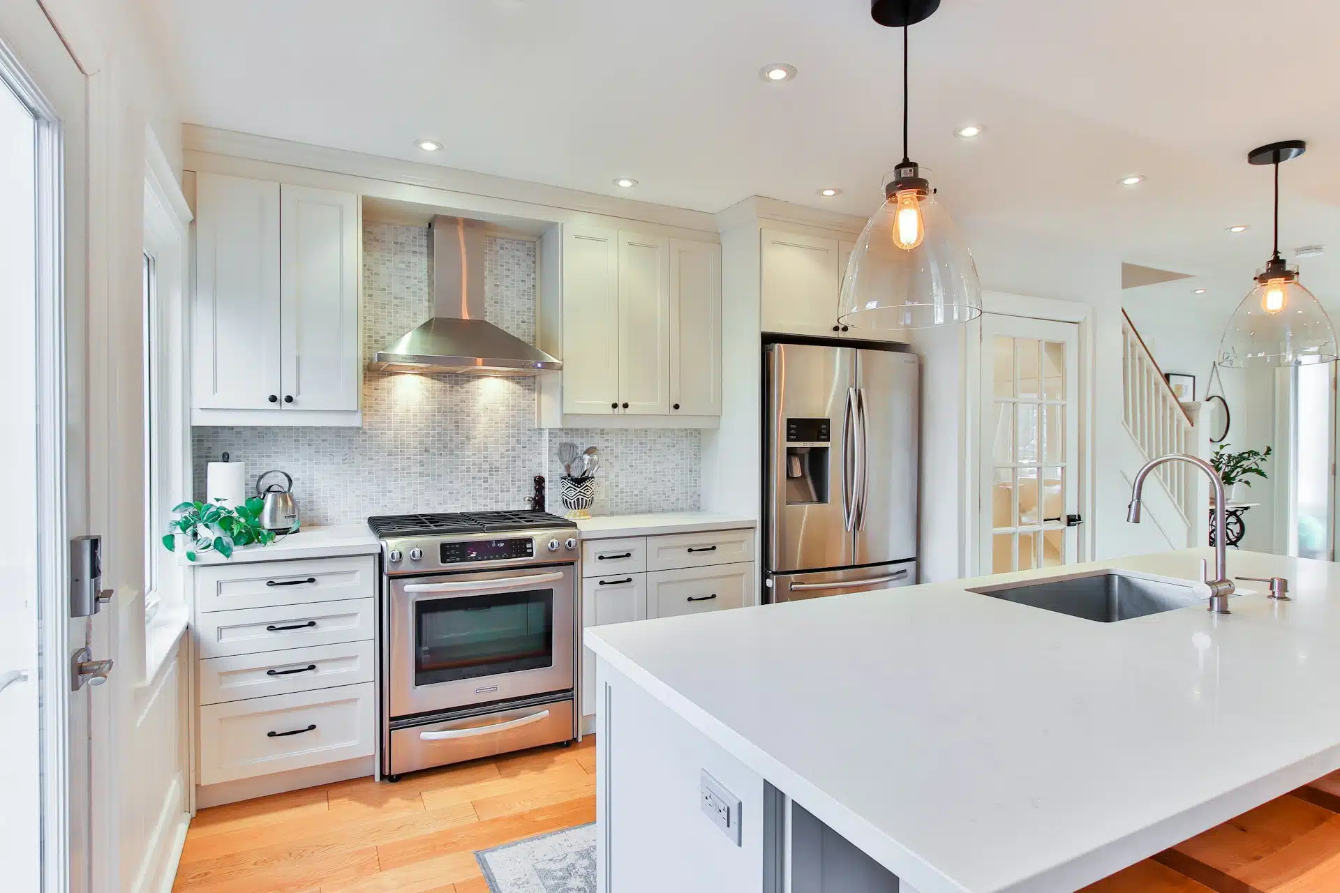Transform Your Rental Kitchen into a Cozy Home Space Without Overspending