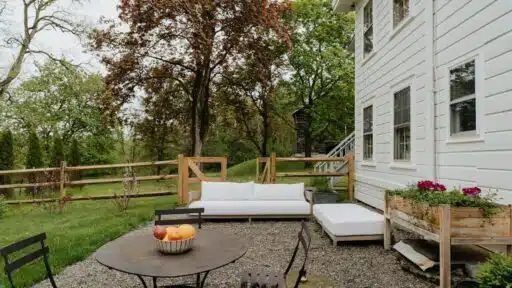 Creative Ideas to Make Your Yard More Interesting