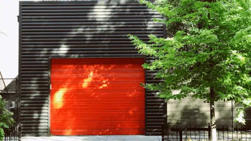 4 Common Garage Door Problems That Need Immediate Professional Attention