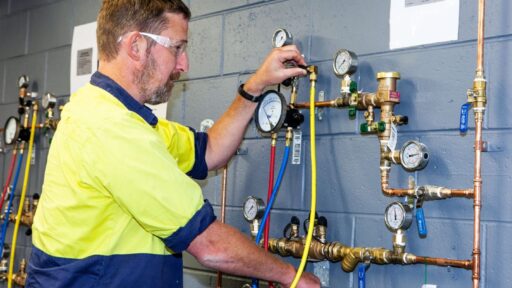 Hiring Licensed Plumbing Contractor