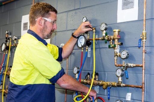 Hiring Licensed Plumbing Contractor