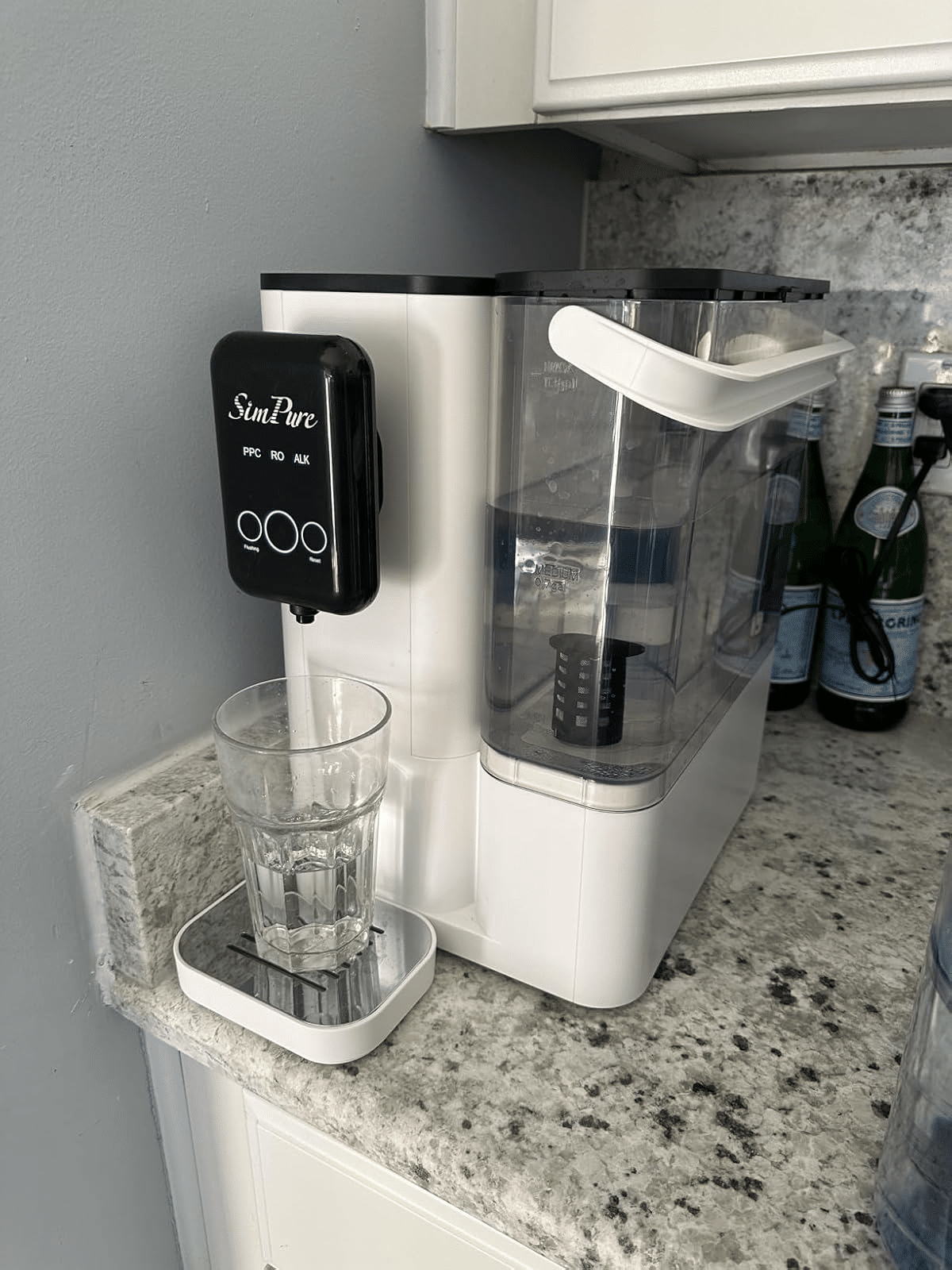 A renter shares a 6-month real-life review of using a countertop reverse osmosis system, covering installation, daily use, noise, wastewater, and what actually matters beyond product specs.