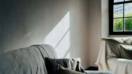 How Thoughtful Care Turns Tired Homes into Spaces Full of Life