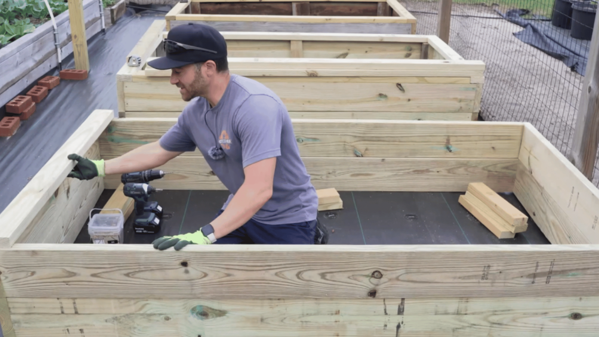 stacking and securing two frame layers with corner support braces