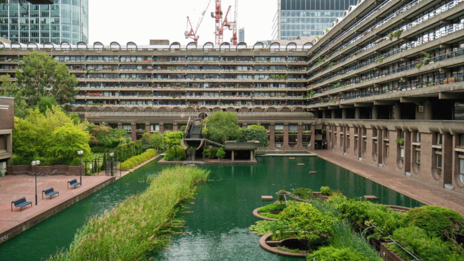 the Barbican Estate with gardens and water features. (2)