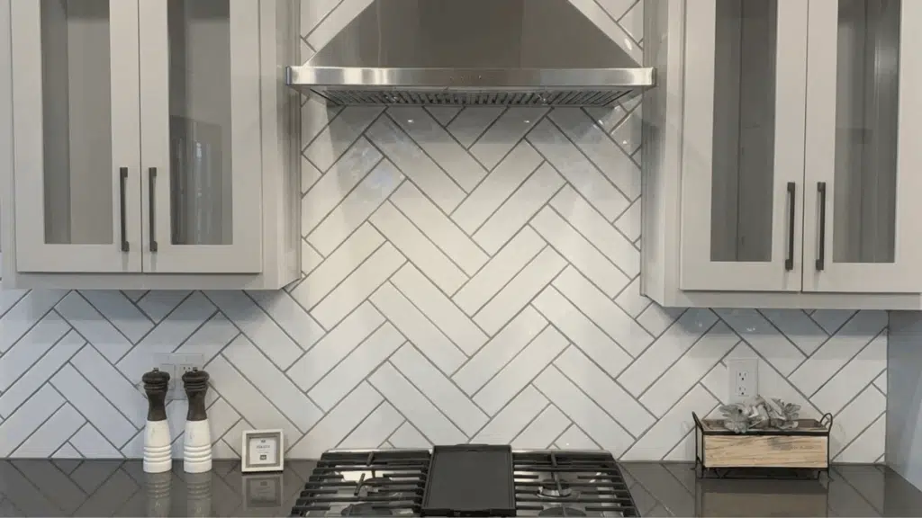 thicker zigzag pattern, creating a bold, impactful design on large walls.