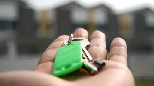 Smart Strategies to Manage Debt While Building a Home Fund