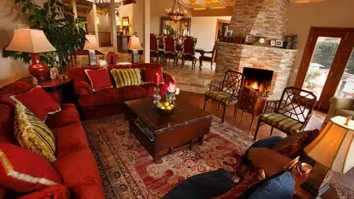 Antique Persian Rugs in Modern Homes: A Dialogue Between Heritage and Contemporary Design