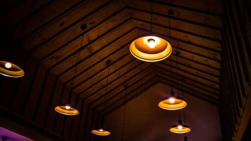 Why Modern Lighting Is the Most Underestimated Element in Contemporary Interior Design