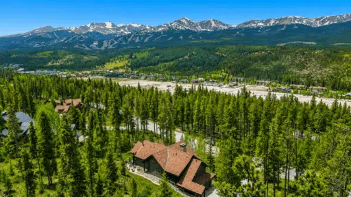 Beyond the View: What Makes a Mountain Home Truly Work Year-Round